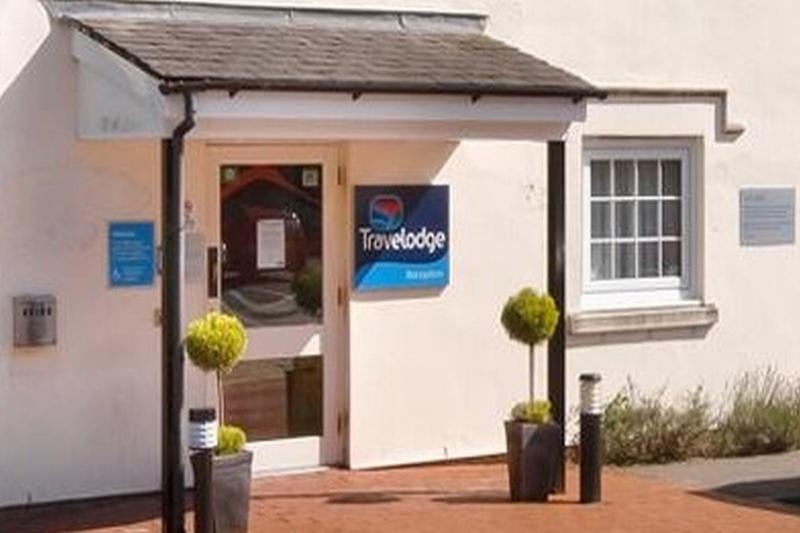 Travelodge Cardiff Airport Exterior photo